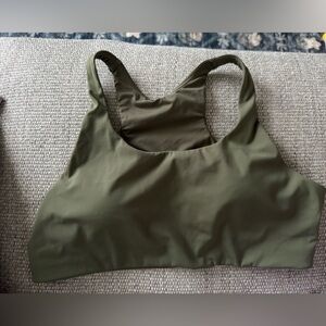 Lululemon army green padded strappy sports bra size L